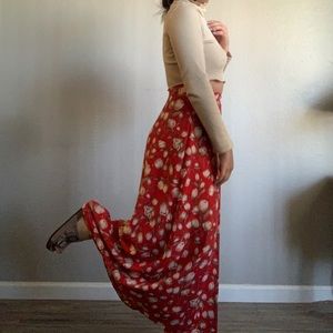 Red floral long skirt !! 🌹
